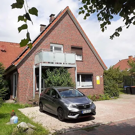 Terrassenwohnung Langeoog דירה *